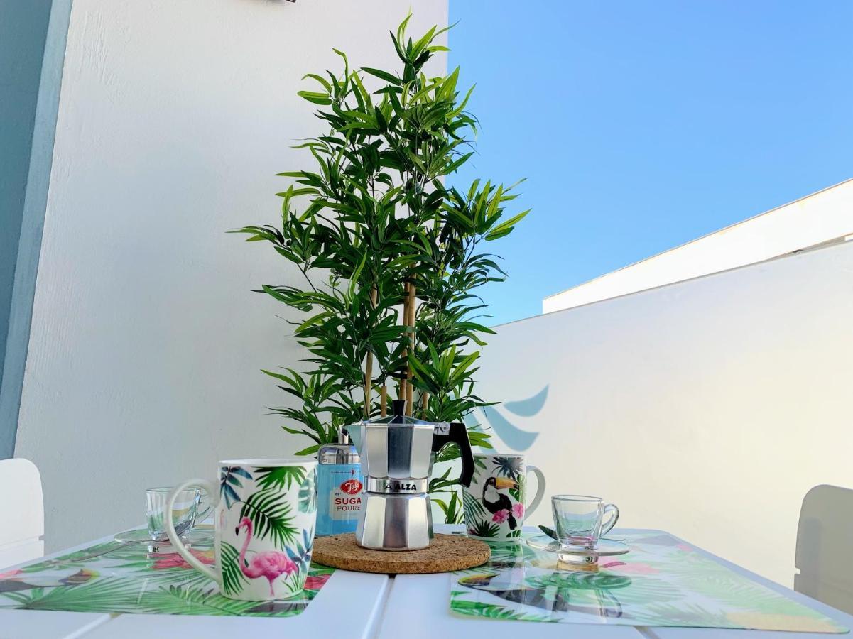 51E-Scape Apartment Коралео Екстериор снимка